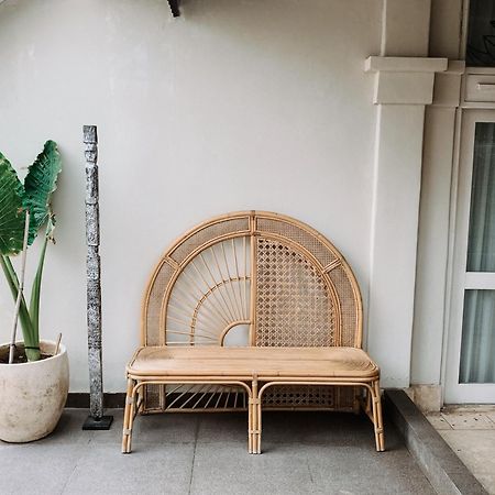 Kresna By The Sea By Kresna Hospitality Hotel Seminyak Exterior foto