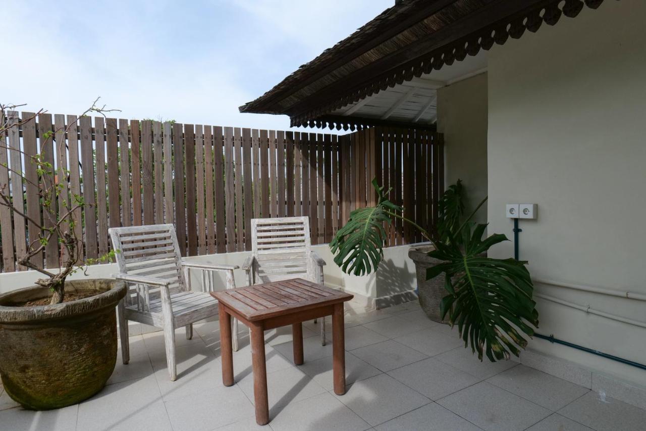Kresna By The Sea By Kresna Hospitality Hotel Seminyak Exterior foto